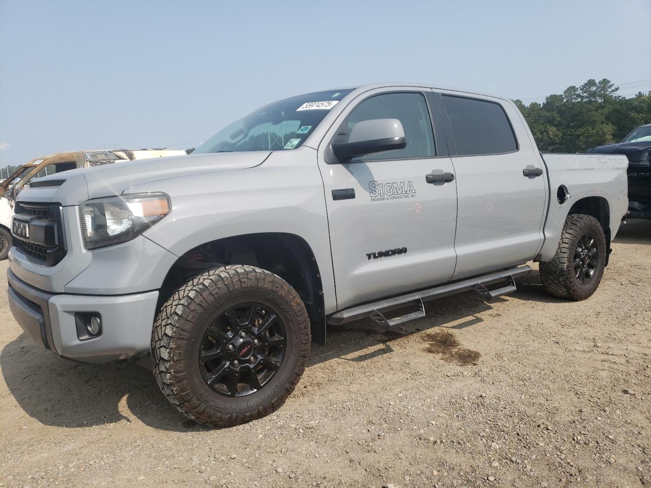 TOYOTA TUNDRA CRE 2017