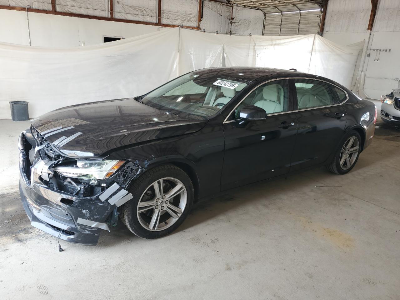 VOLVO S90 T5 MOM 2018