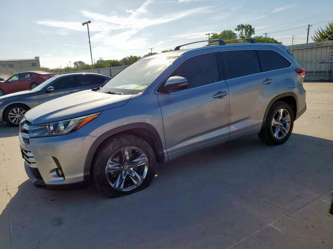 TOYOTA HIGHLANDER 2017