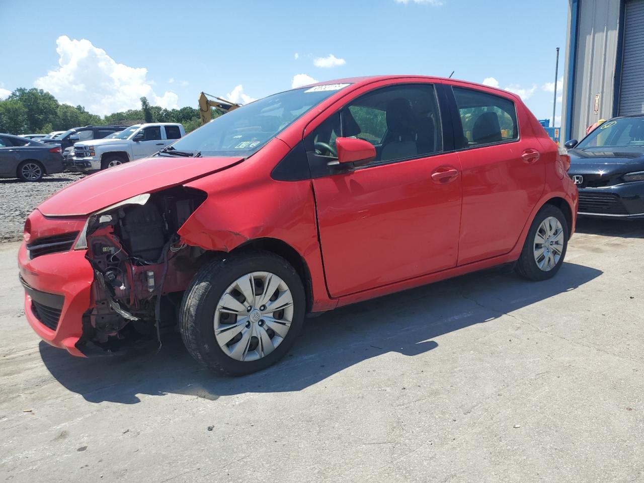 TOYOTA YARIS 2013