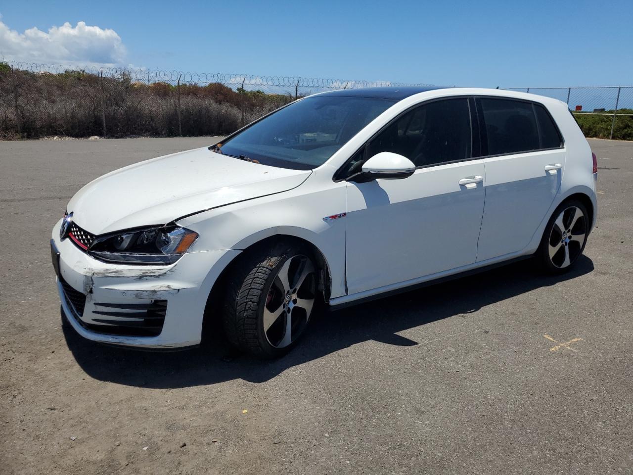 VOLKSWAGEN GTI 2015