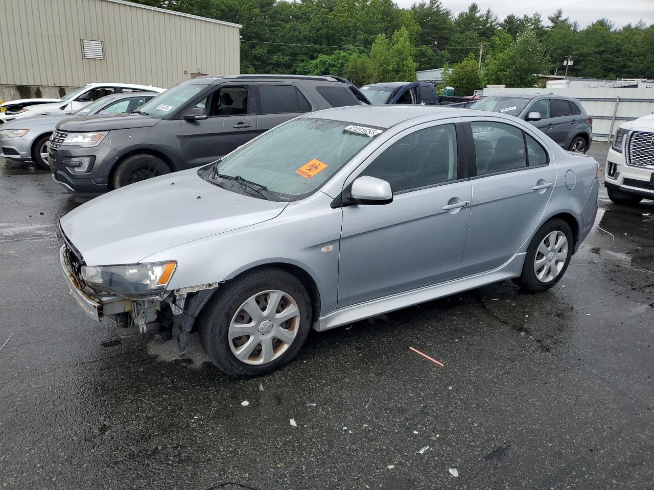MITSUBISHI LANCER ES/ 2013