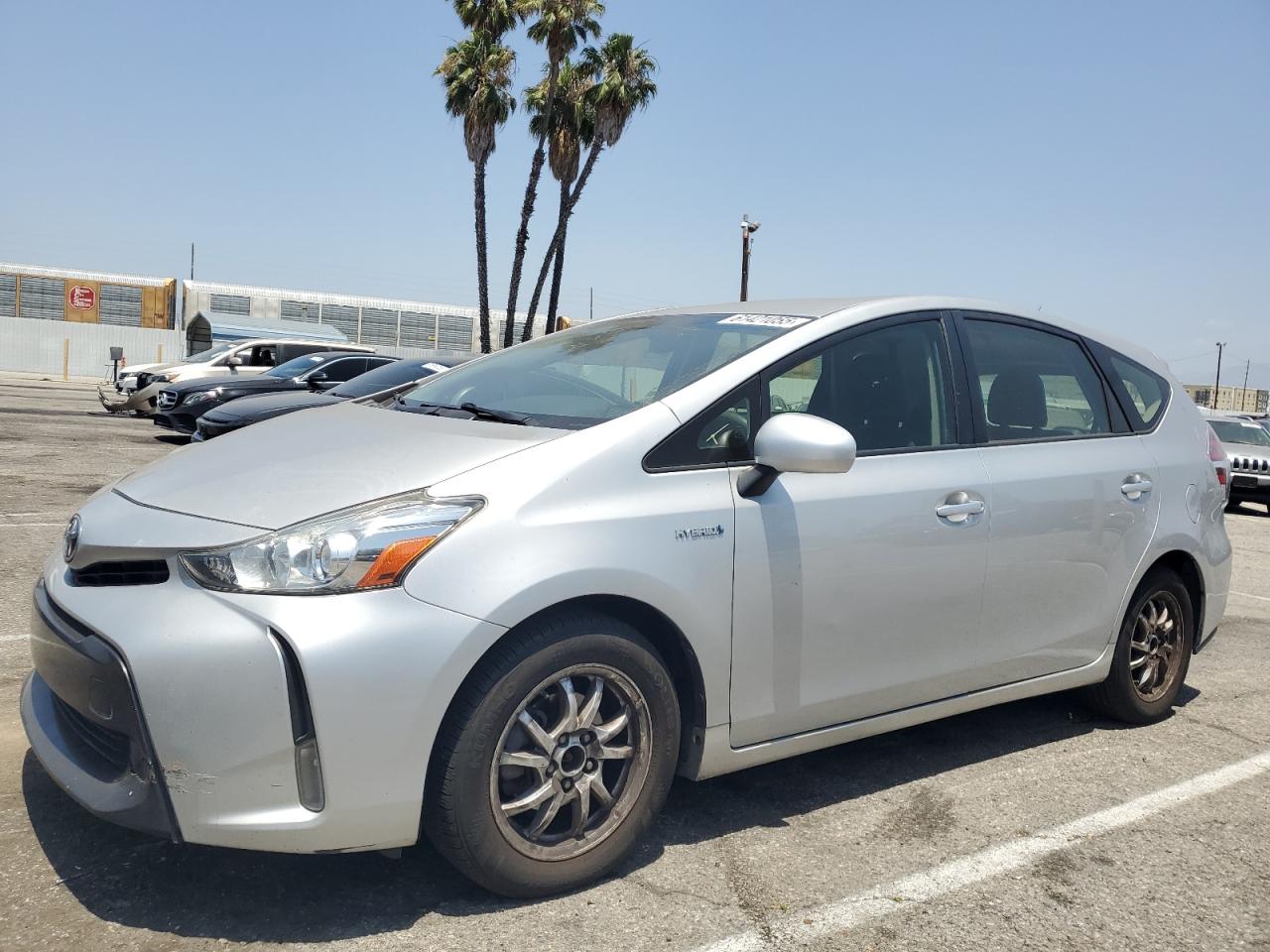 TOYOTA PRIUS V 2015