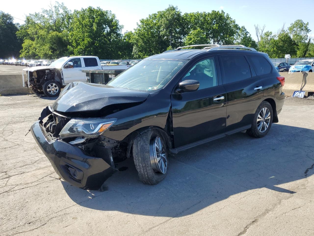 NISSAN PATHFINDER 2020