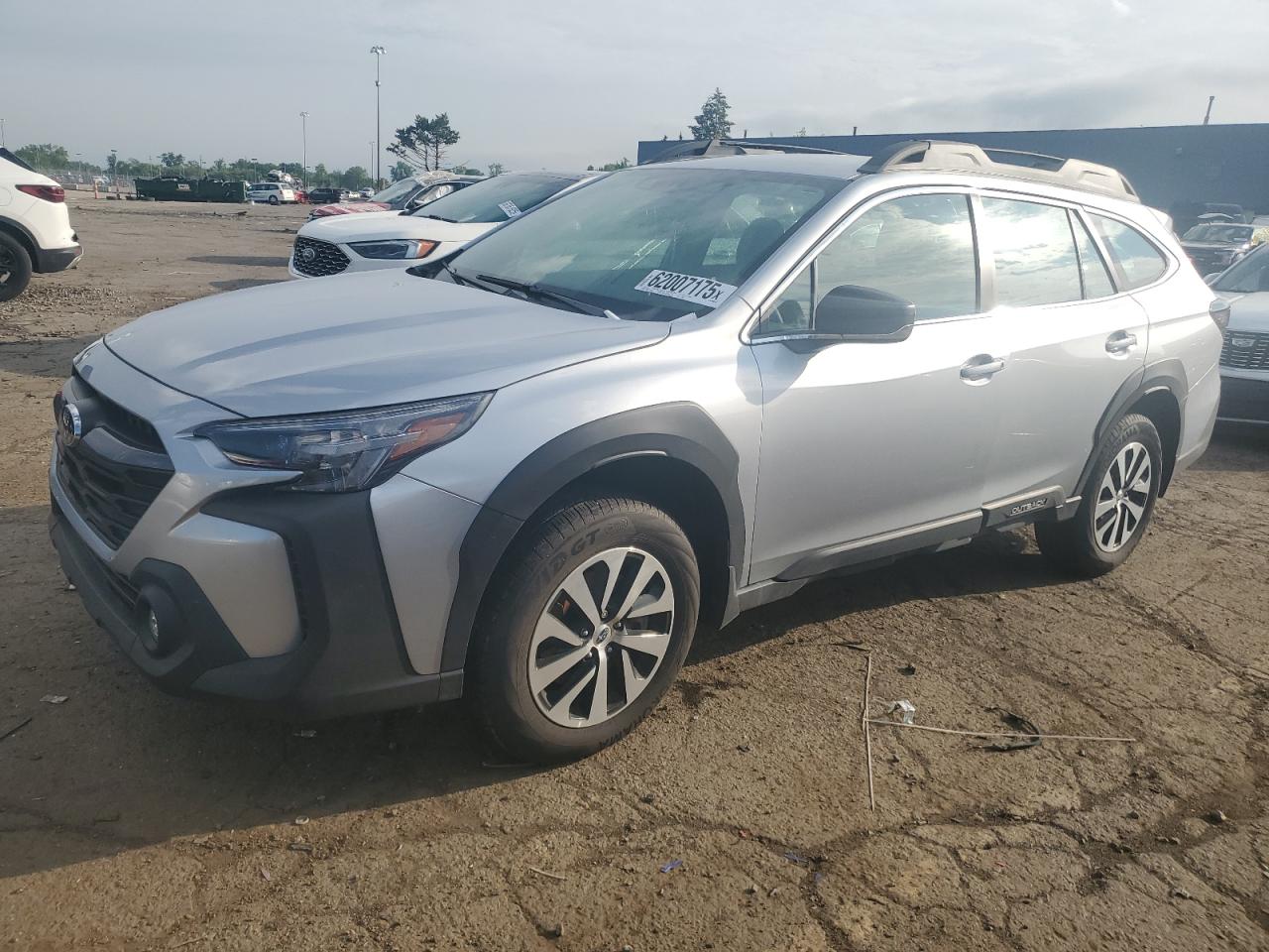 SUBARU OUTBACK 2025