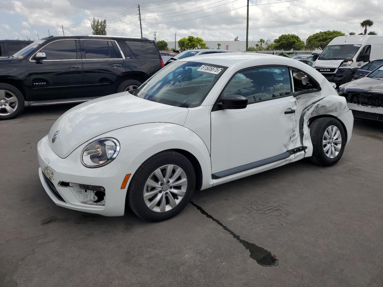 VOLKSWAGEN BEETLE S 2018