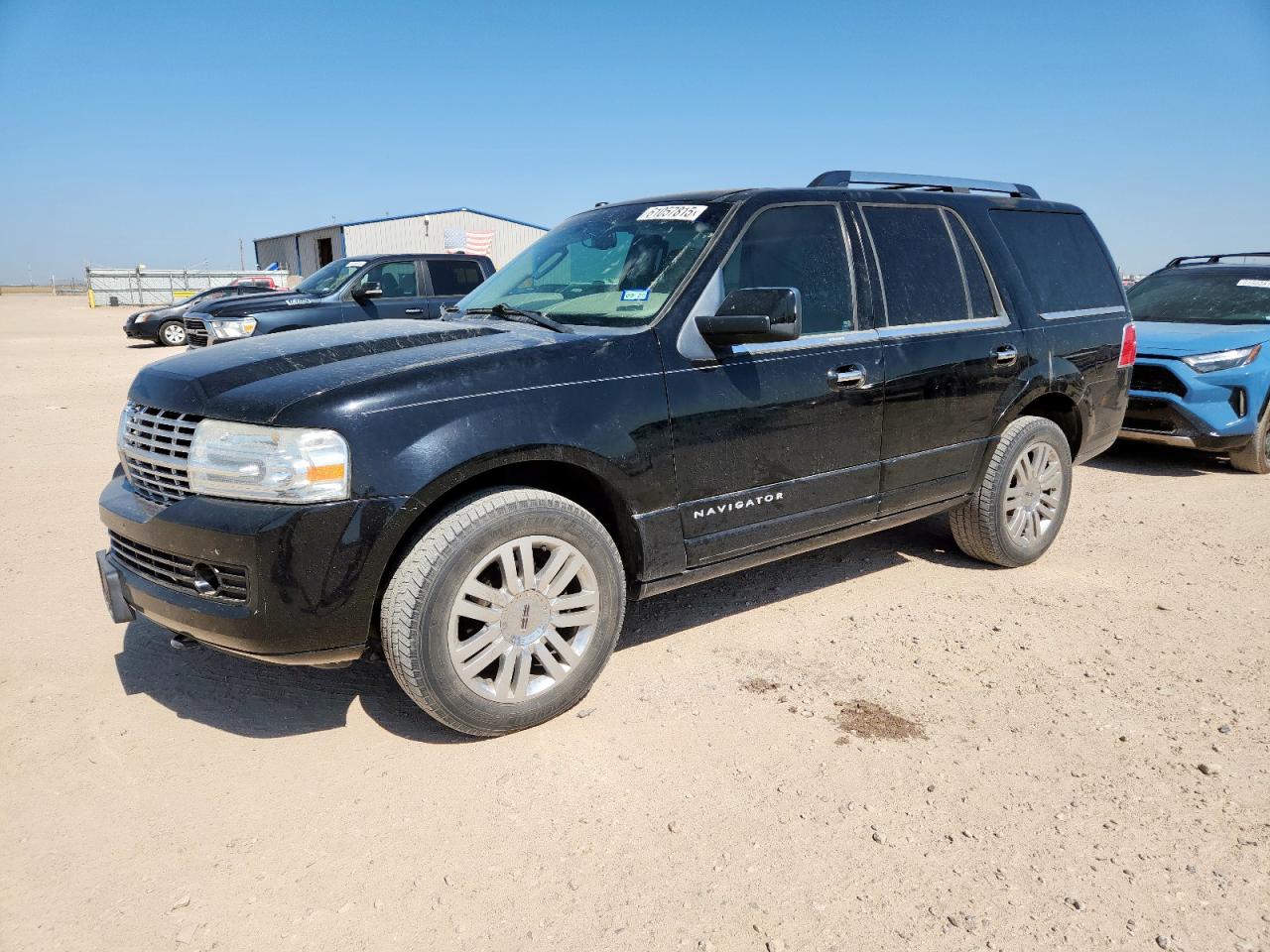 LINCOLN NAVIGATOR 2011