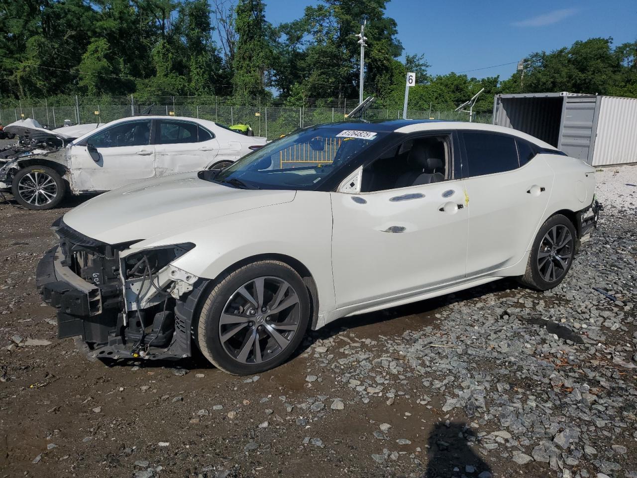NISSAN MAXIMA 2017