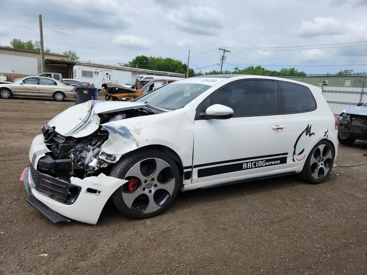 VOLKSWAGEN GTI 2011