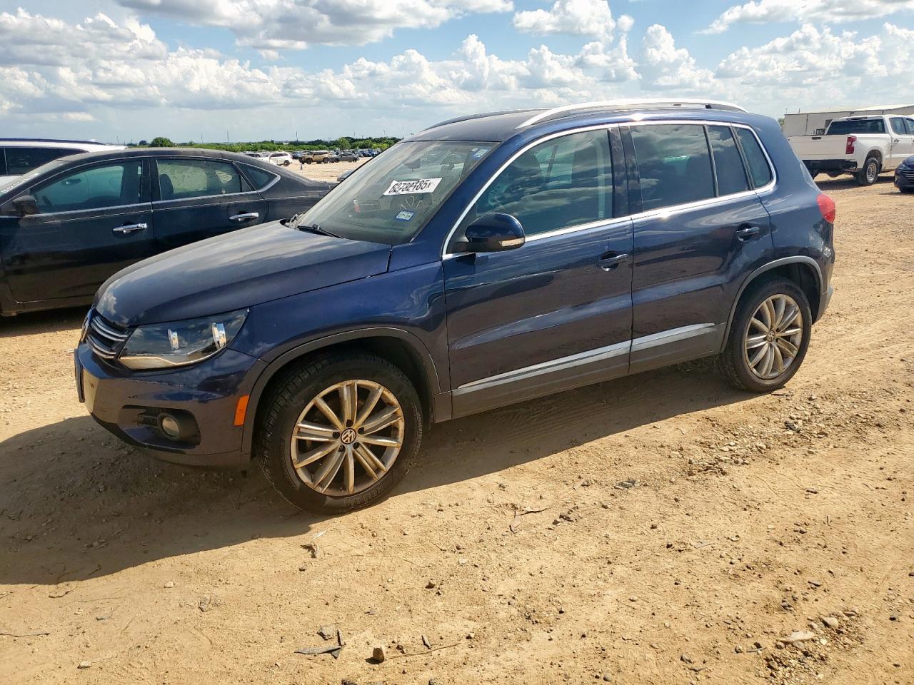 VOLKSWAGEN TIGUAN S 2013
