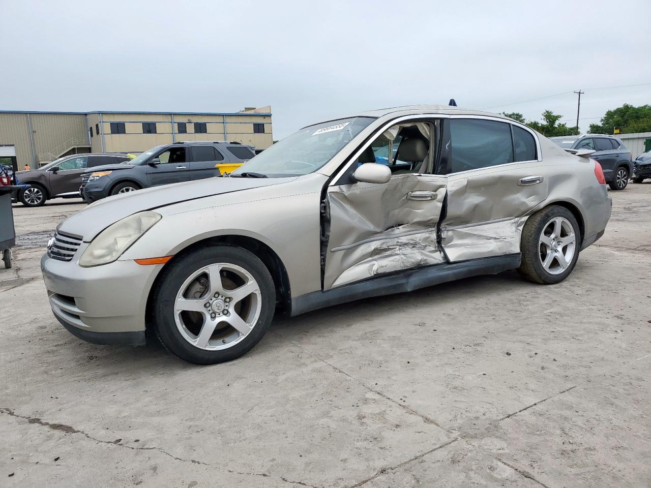 INFINITI G35 2003