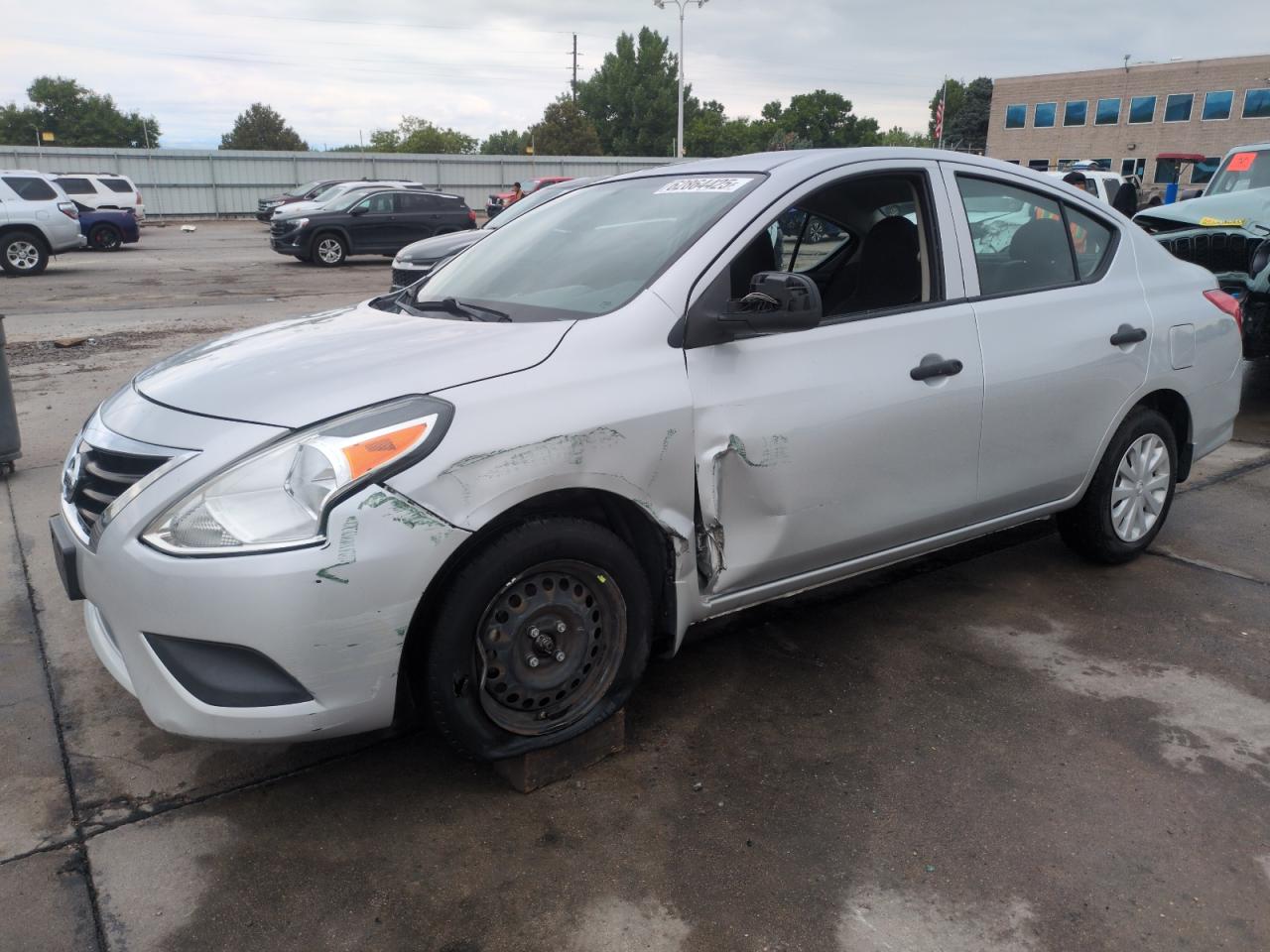 NISSAN VERSA 2015