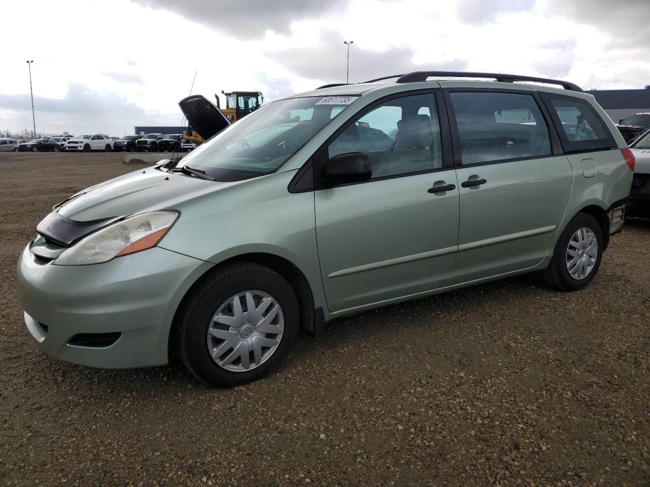 TOYOTA SIENNA CE 2006