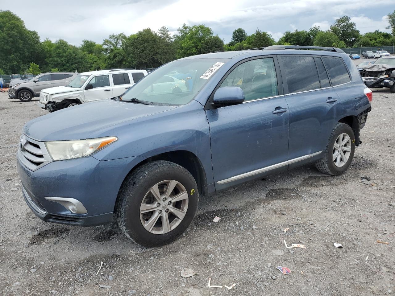 TOYOTA HIGHLANDER 2013