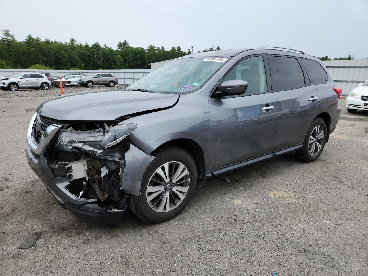 NISSAN PATHFINDER 2017