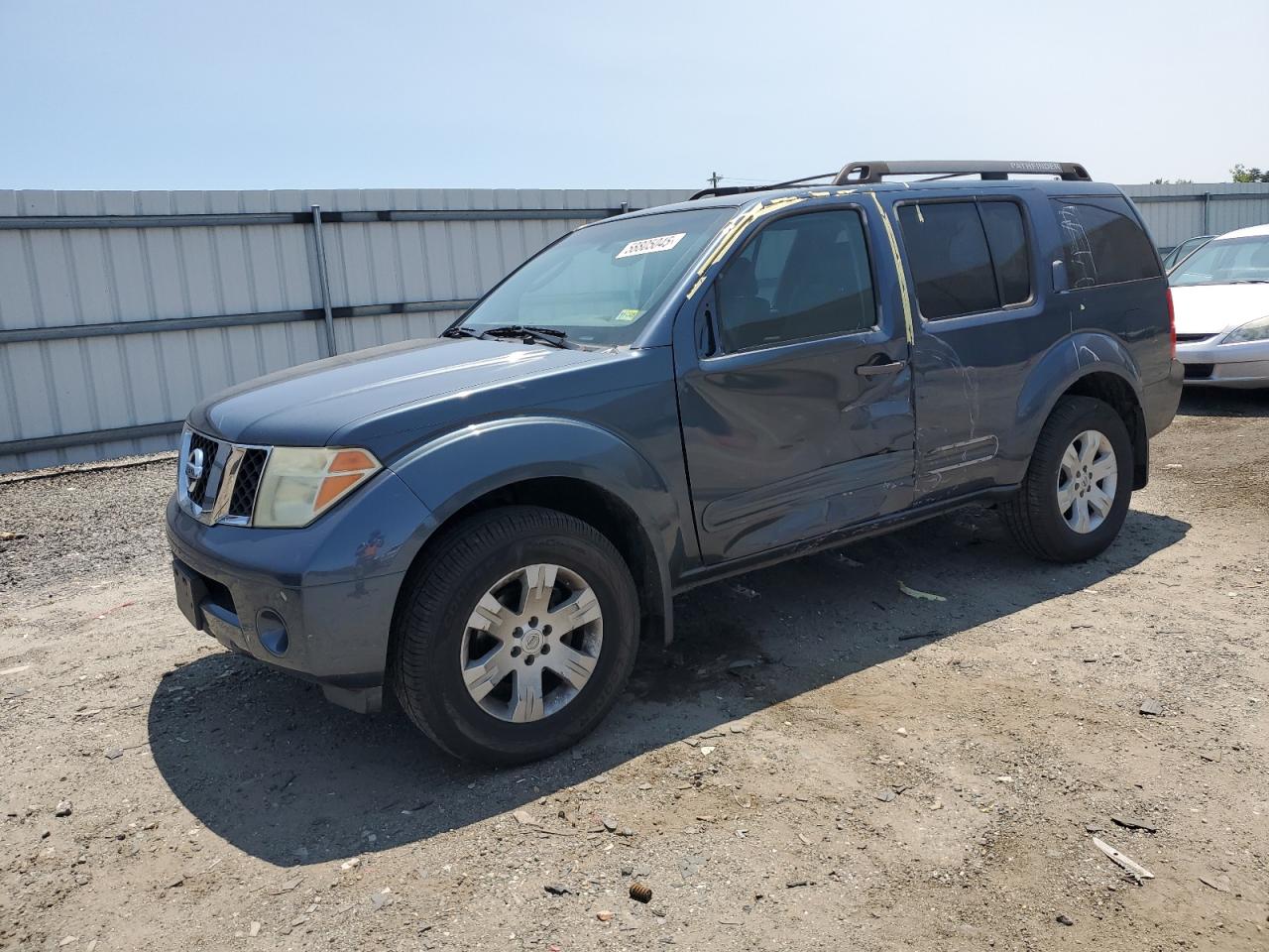 NISSAN PATHFINDER 2005