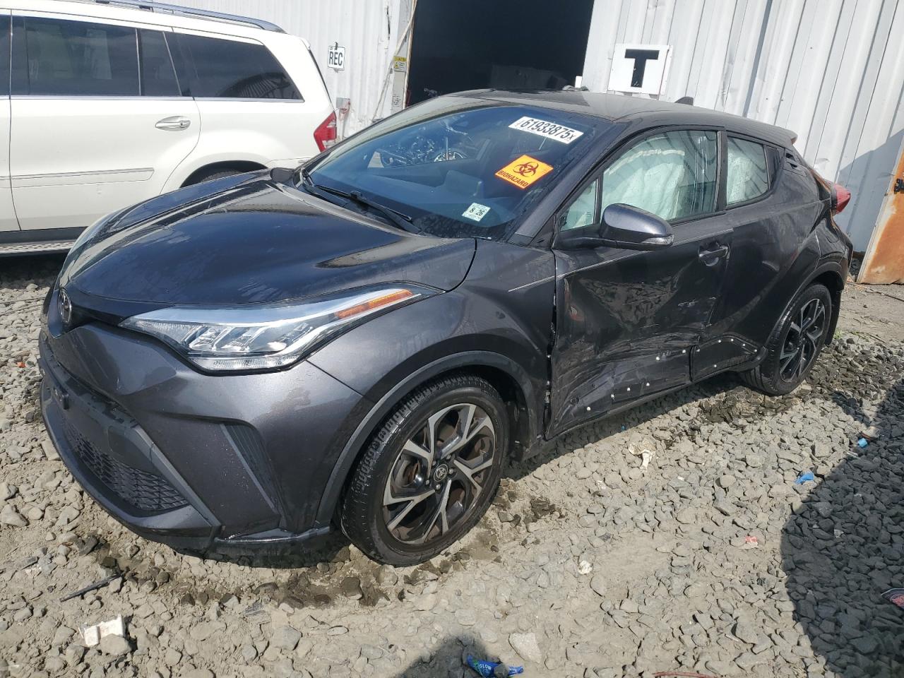 TOYOTA C-HR XLE 2021