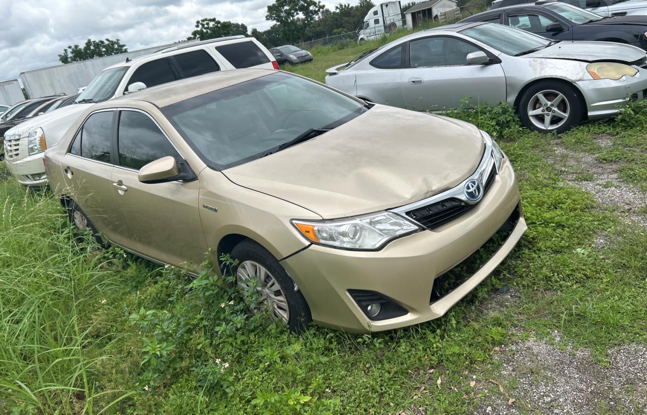 TOYOTA CAMRY HYBR 2012