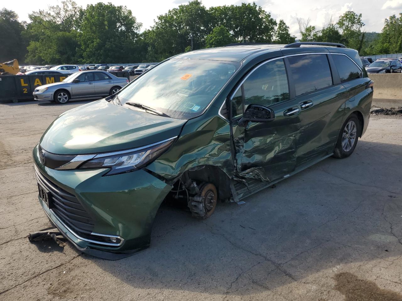 TOYOTA SIENNA XLE 2022