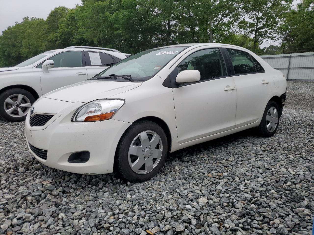 TOYOTA YARIS 2009