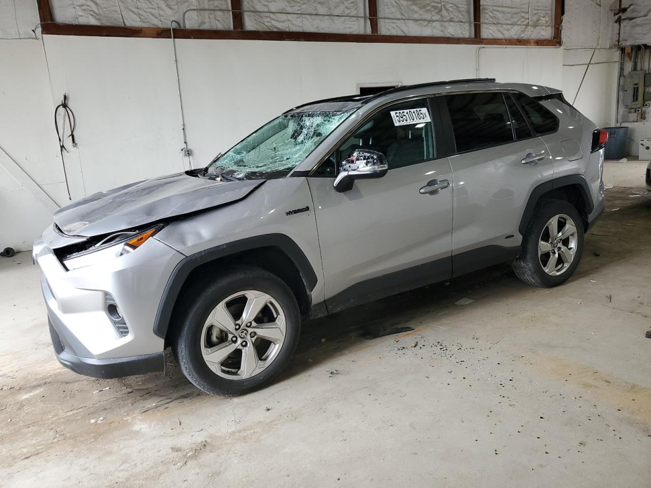 TOYOTA RAV4 XLE P 2021