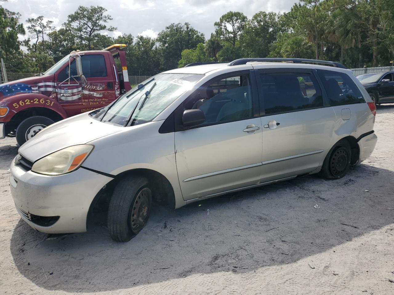 TOYOTA SIENNA CE 2005