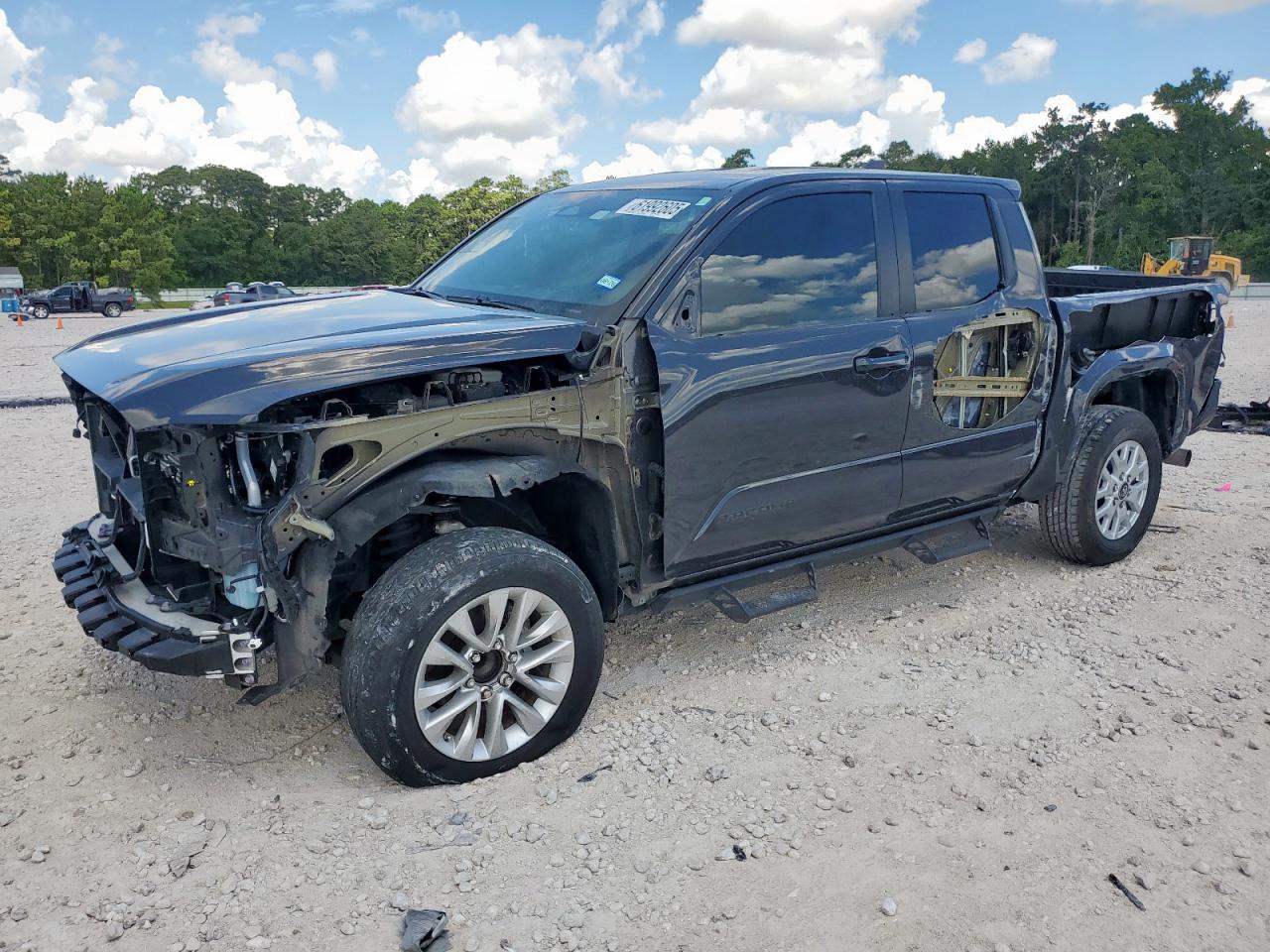 TOYOTA TACOMA 2024