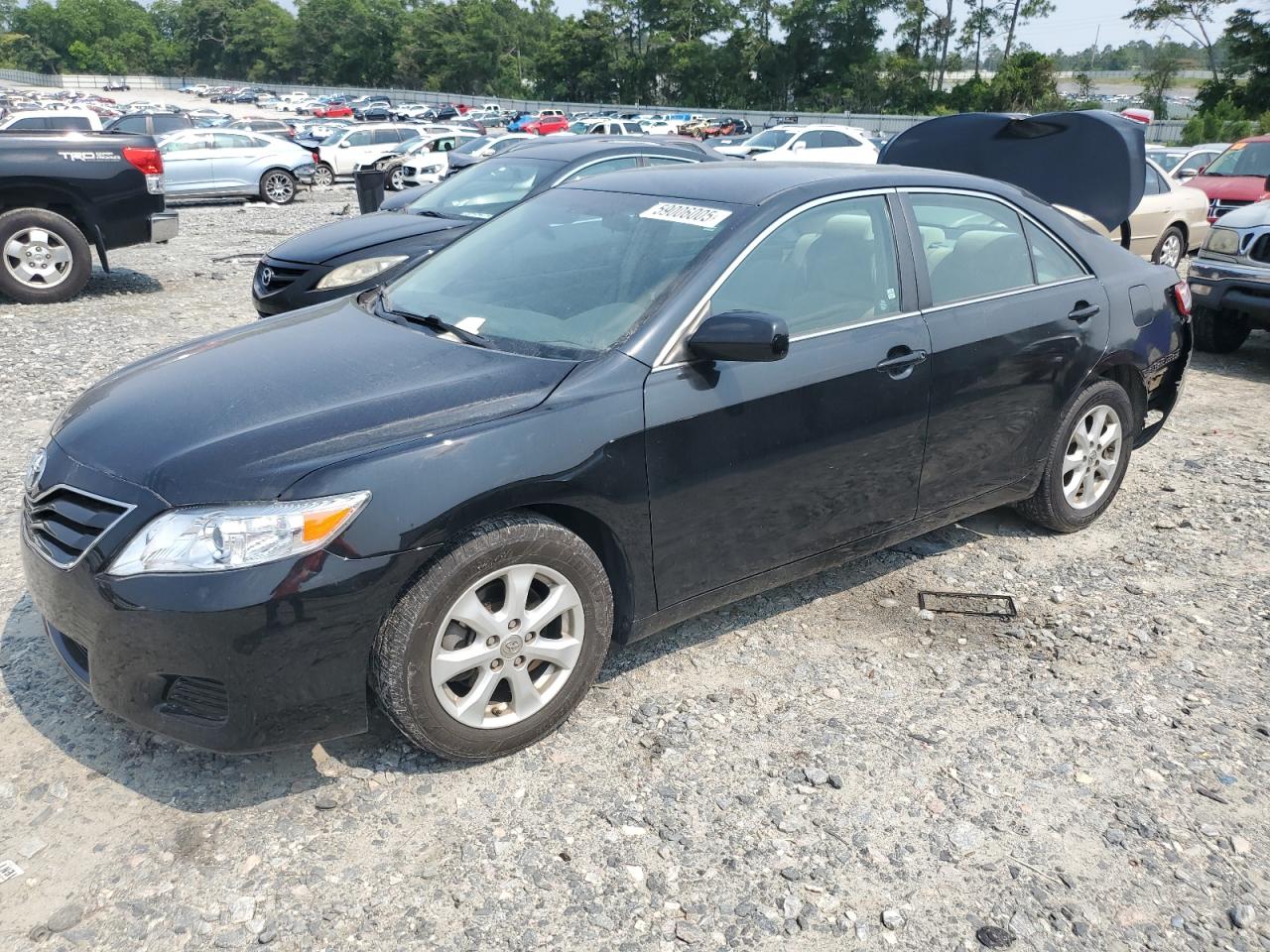 TOYOTA CAMRY BASE 2011