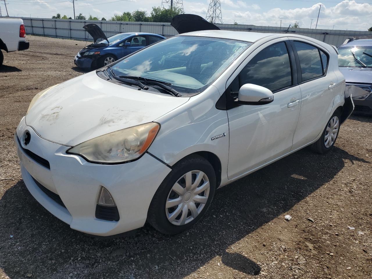TOYOTA PRIUS C 2013