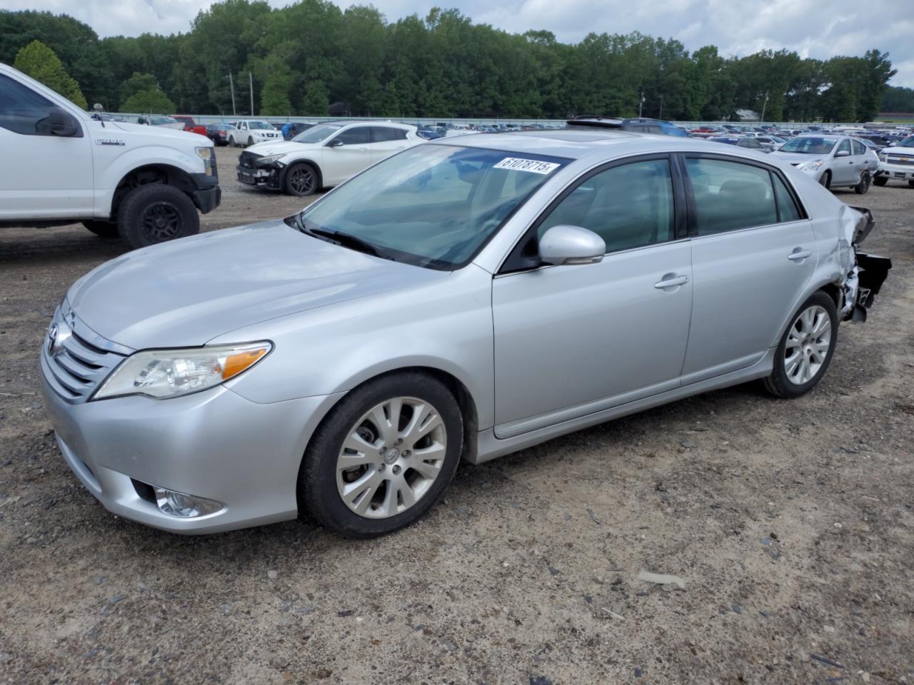 TOYOTA AVALON 2012