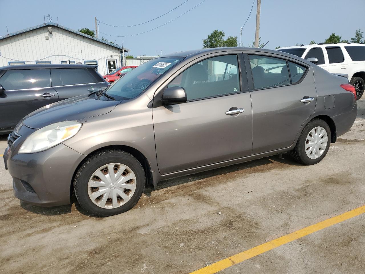 NISSAN VERSA S 2013