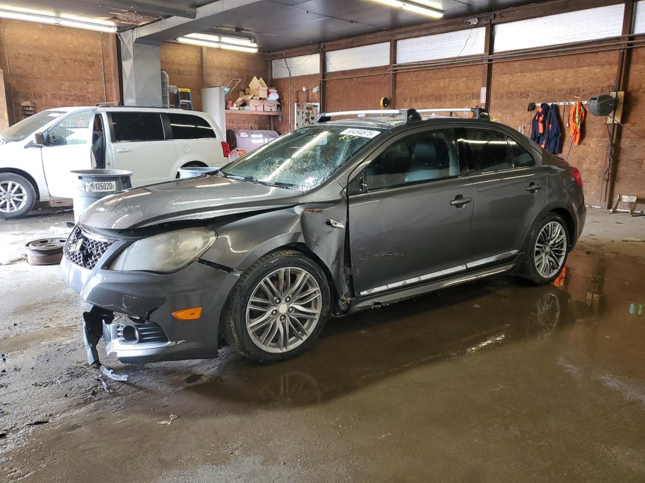 SUZUKI KIZASHI SP 2013
