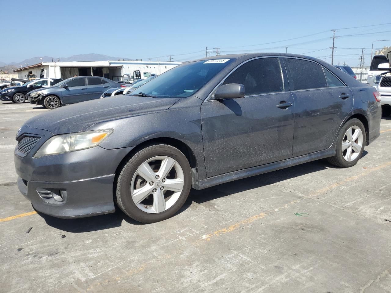 TOYOTA CAMRY BASE 2011