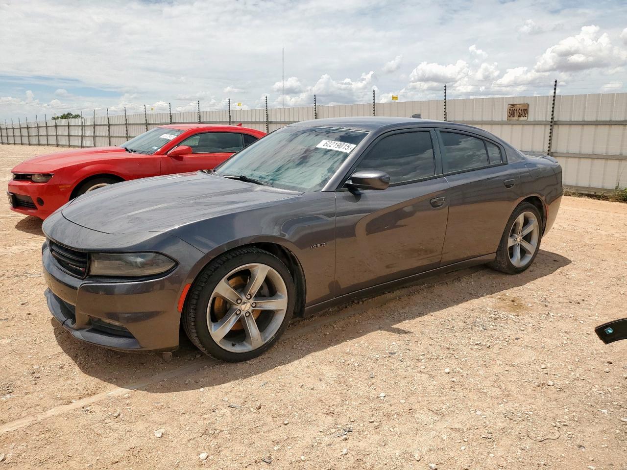 DODGE CHARGER R/ 2016