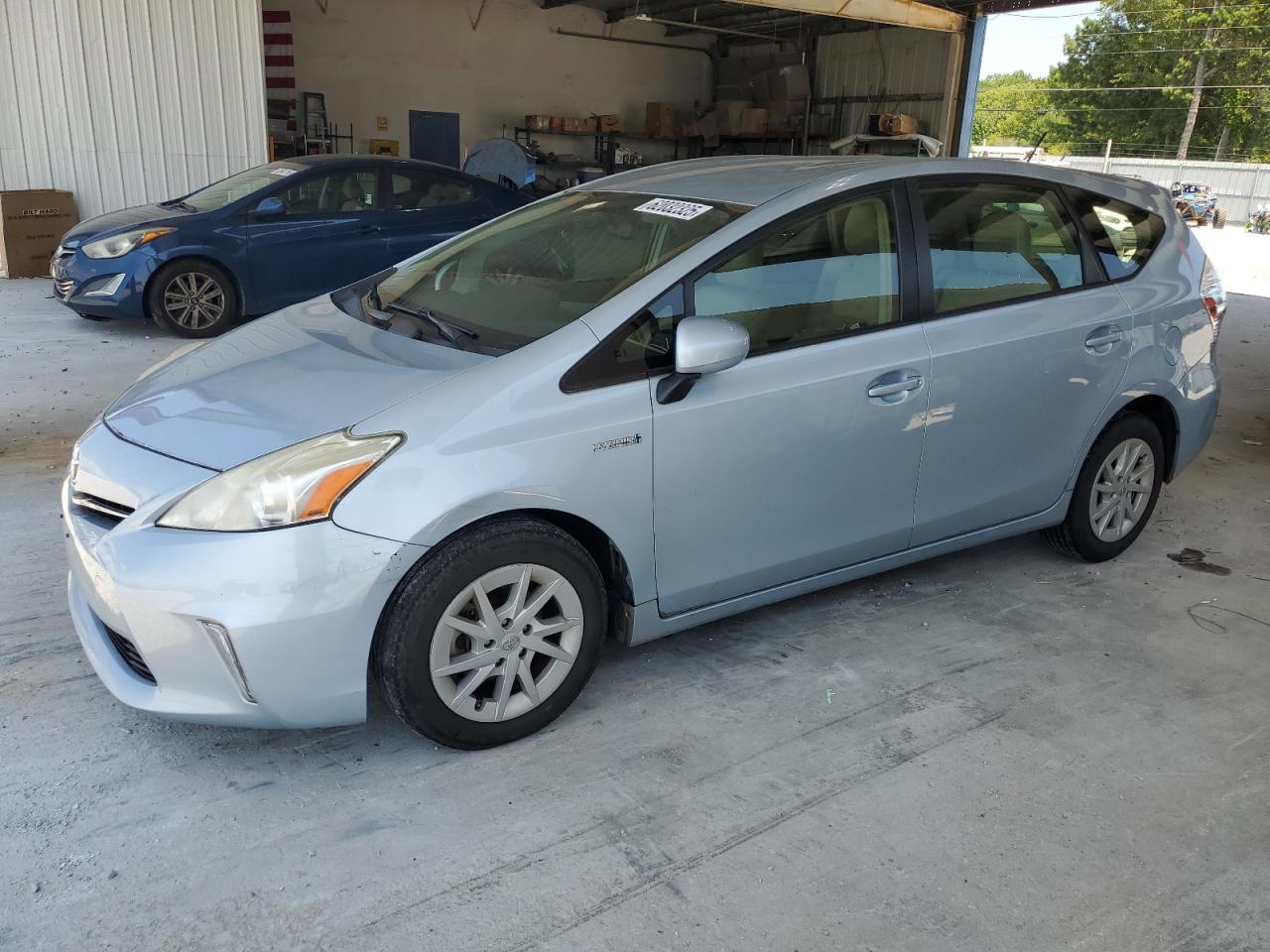 TOYOTA PRIUS V 2014