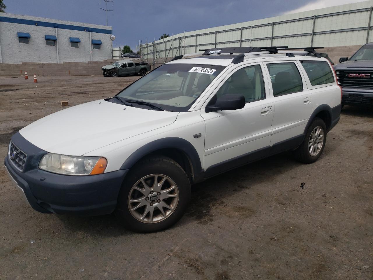 VOLVO XC70 2005