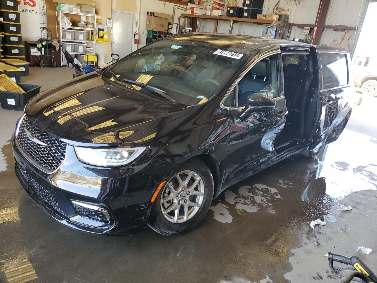 CHRYSLER PACIFICA S 2025