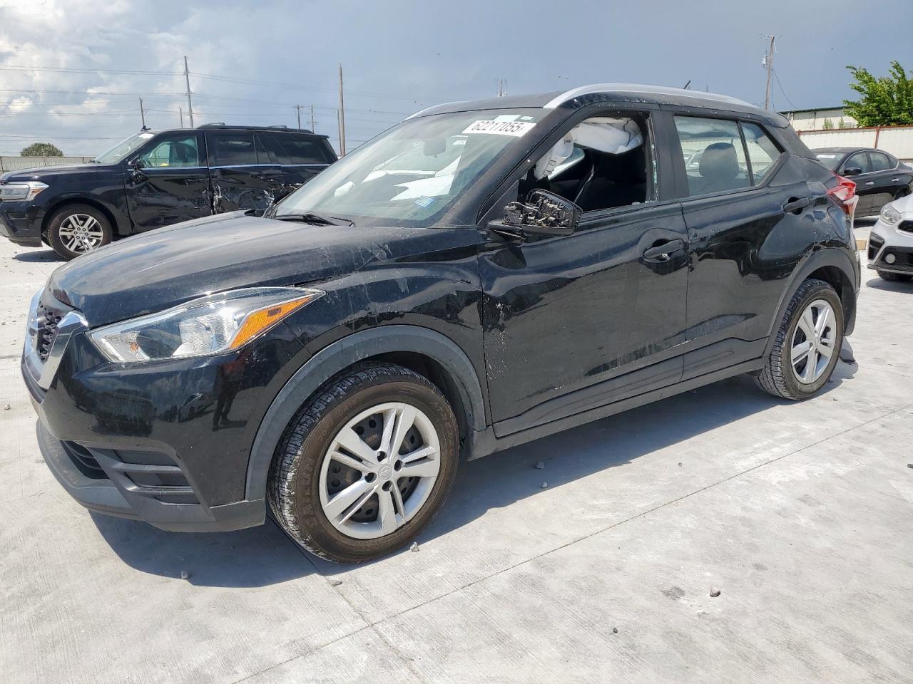 NISSAN KICKS S 2019