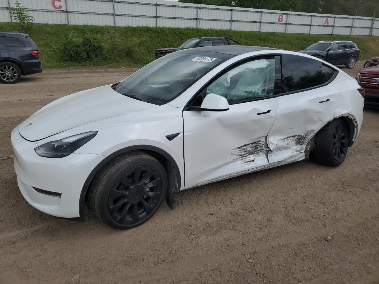 TESLA MODEL Y 2023