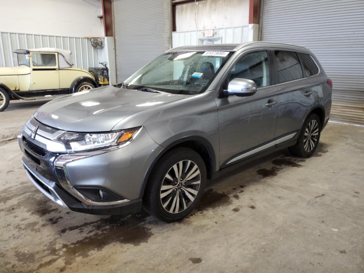 MITSUBISHI OUTLANDER 2020