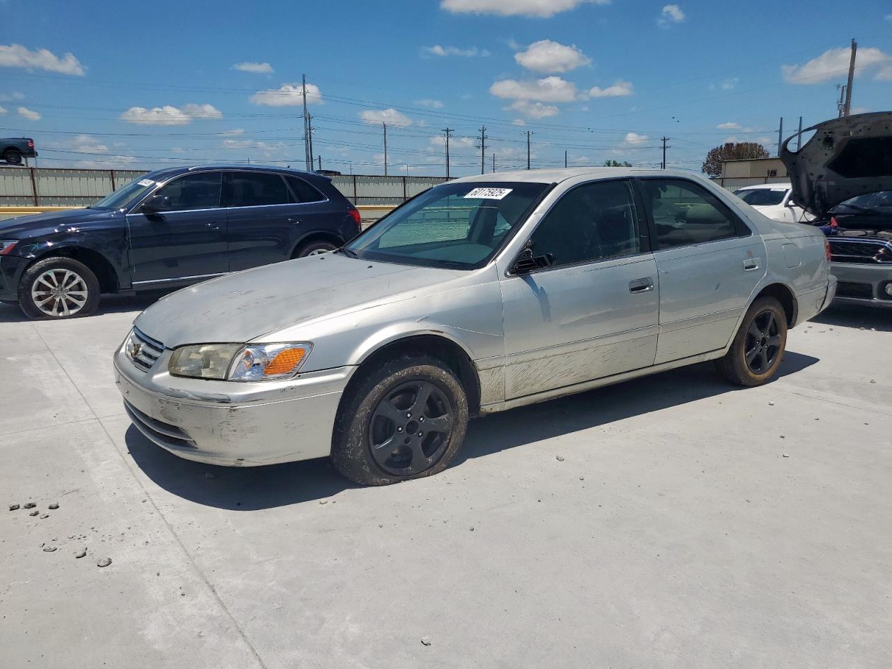 TOYOTA CAMRY CE 2001
