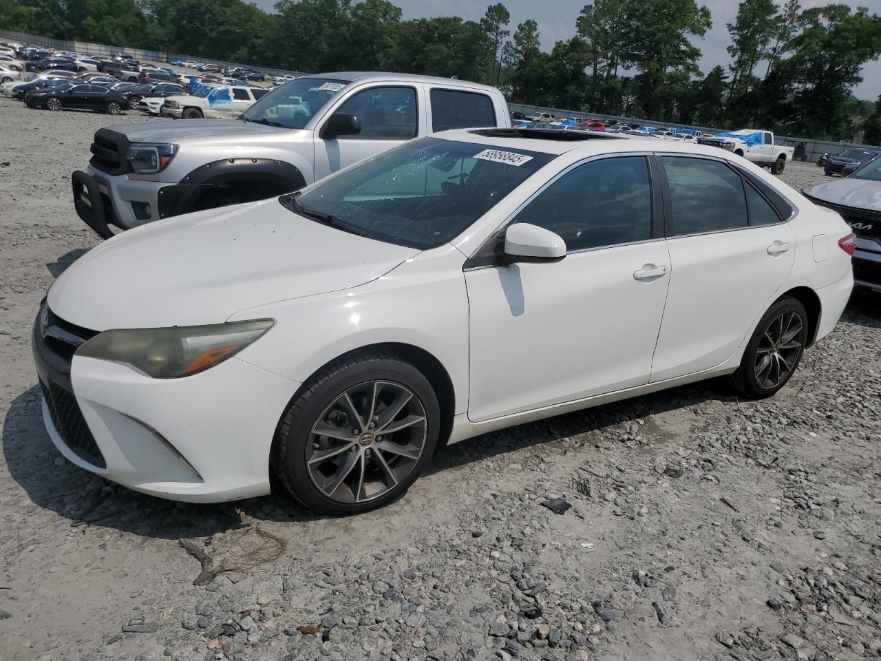 TOYOTA CAMRY LE 2015