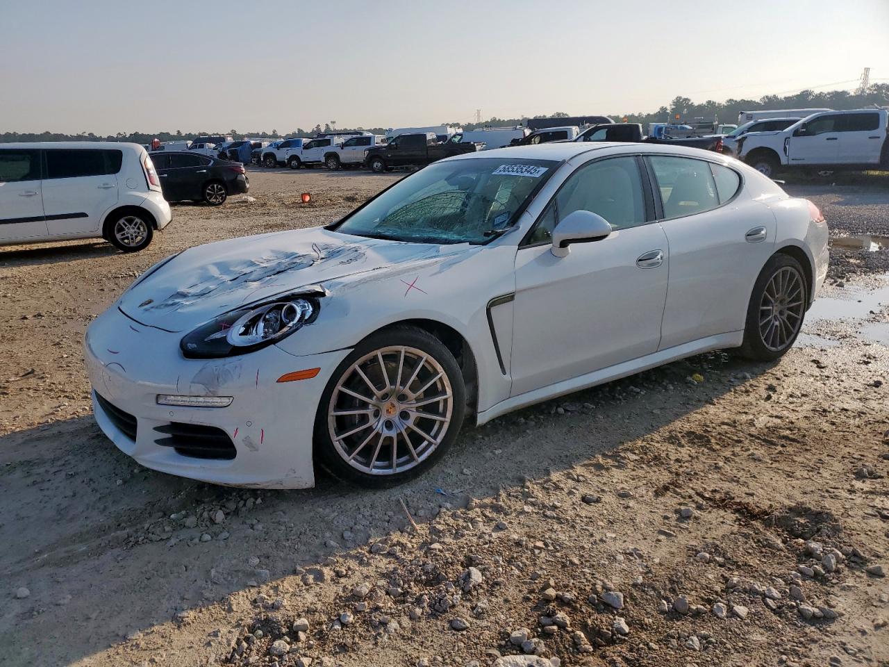 PORSCHE PANAMERA 2 2016