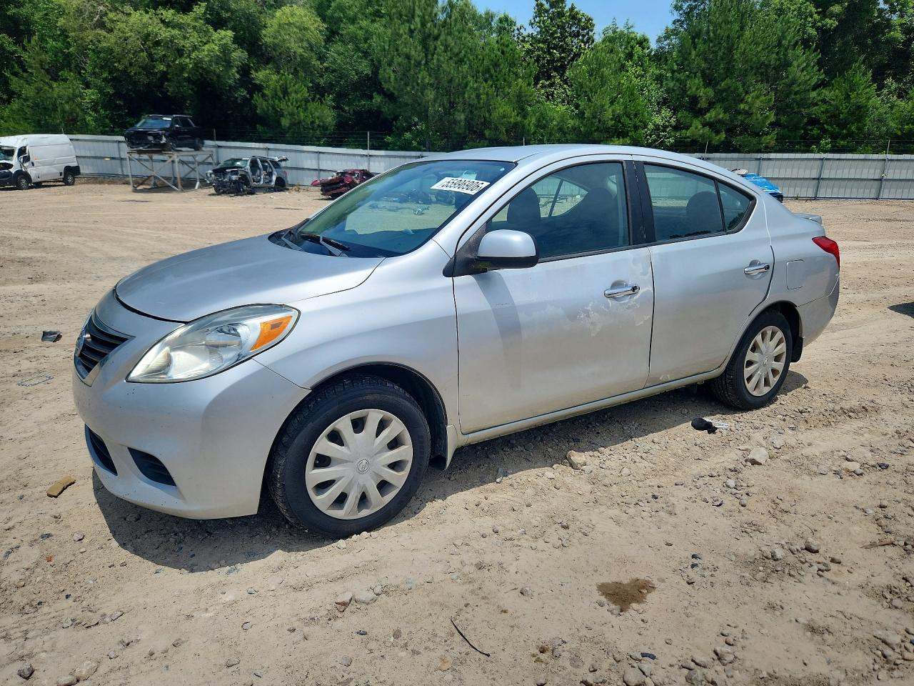 NISSAN VERSA 2013