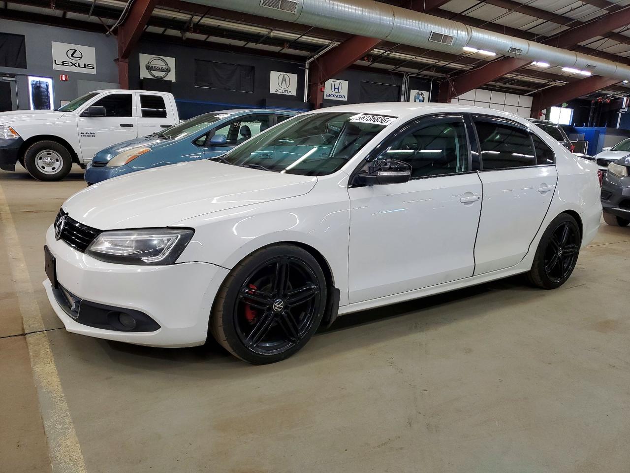 VOLKSWAGEN JETTA 2014