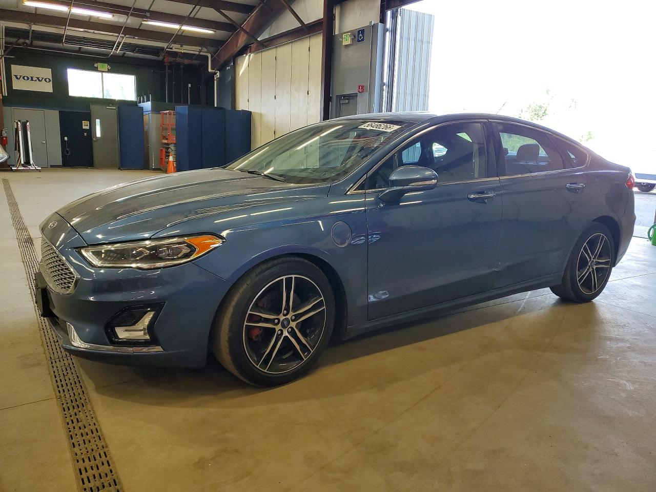 FORD FUSION 2019