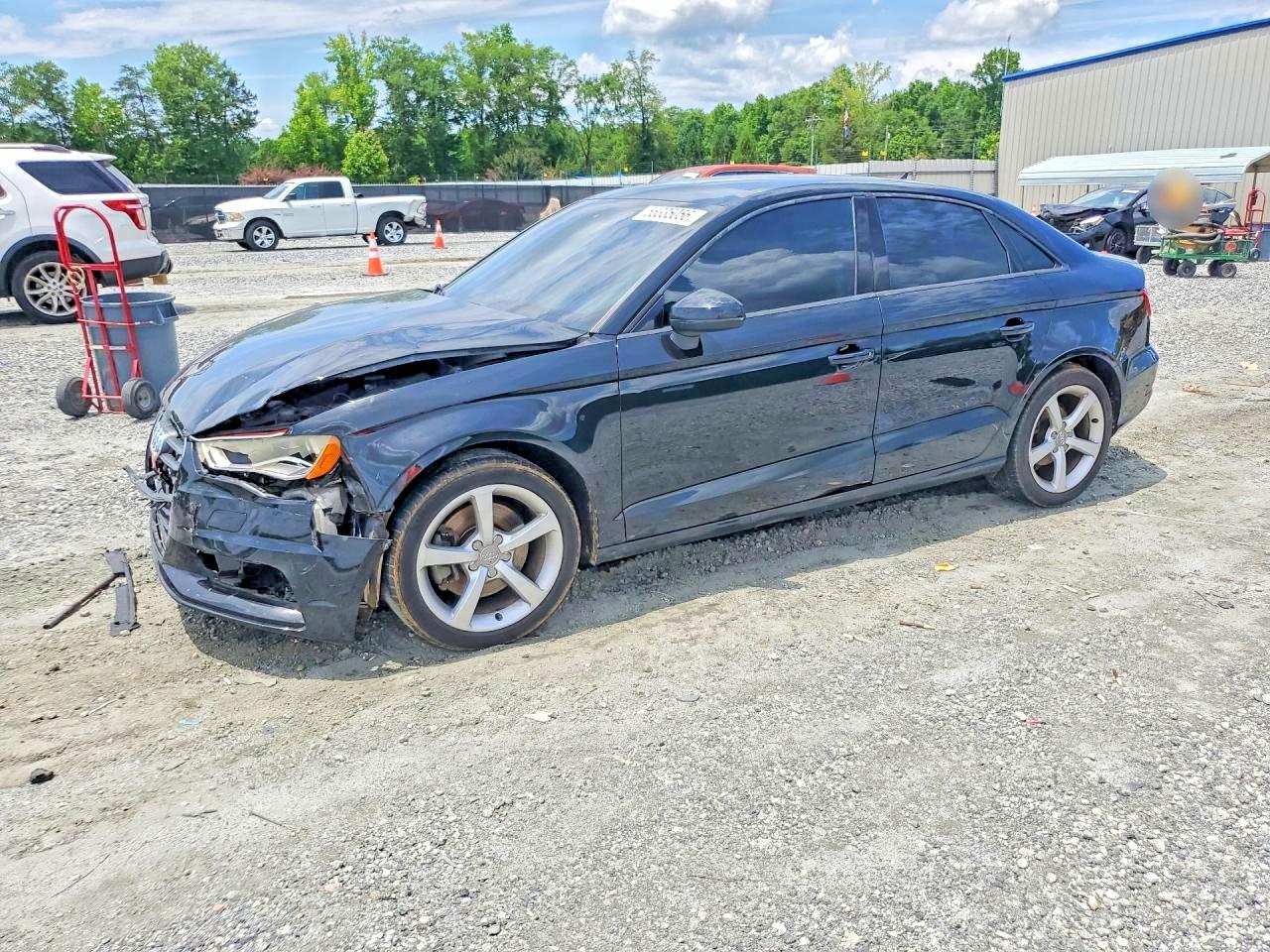 AUDI A3 2015