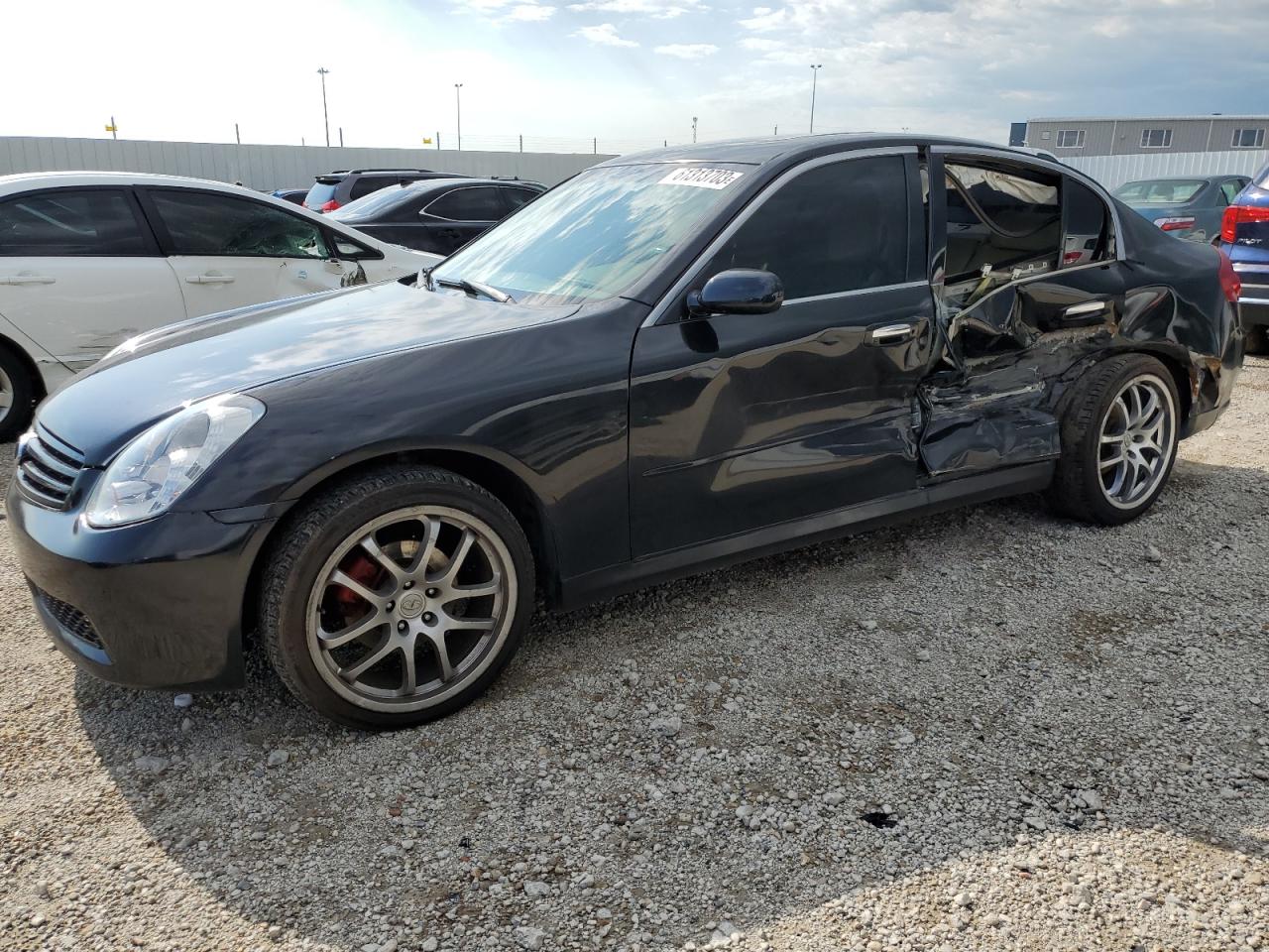 INFINITI G35 2005