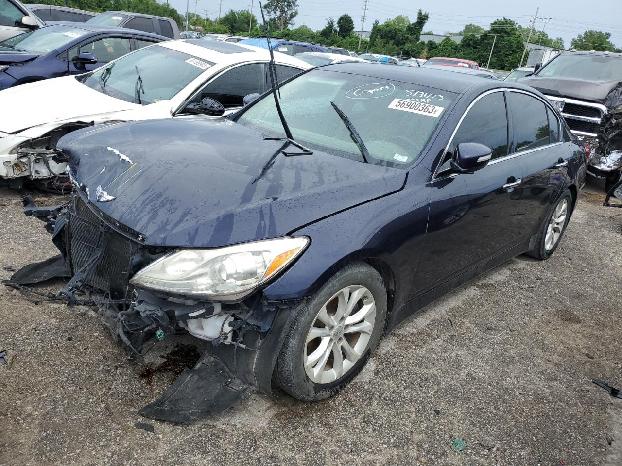 HYUNDAI GENESIS 3. 2013
