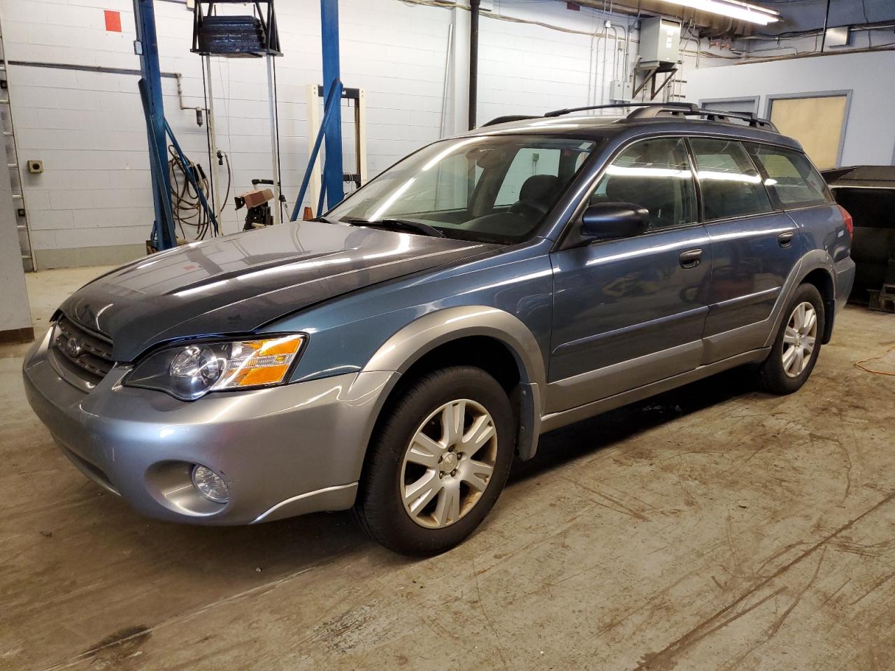 SUBARU OUTBACK 2005